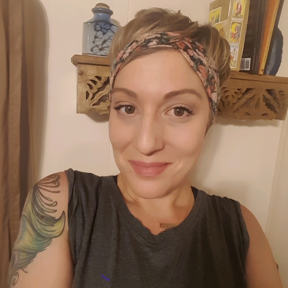 Meet your Posher, Stephanie
